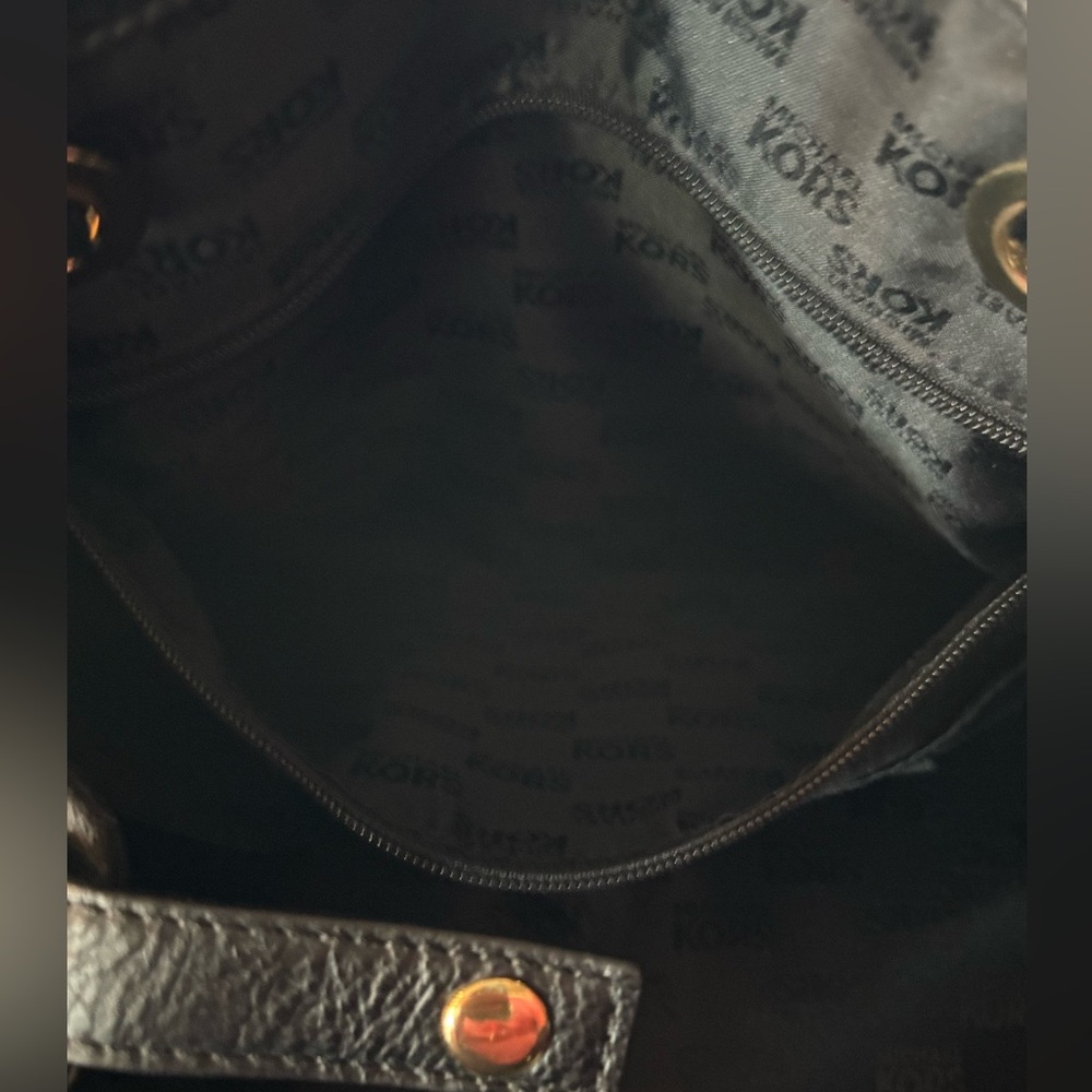 Michael Kors Jet Set Grab Bag Black on Black Logo - Picture 13 of 16